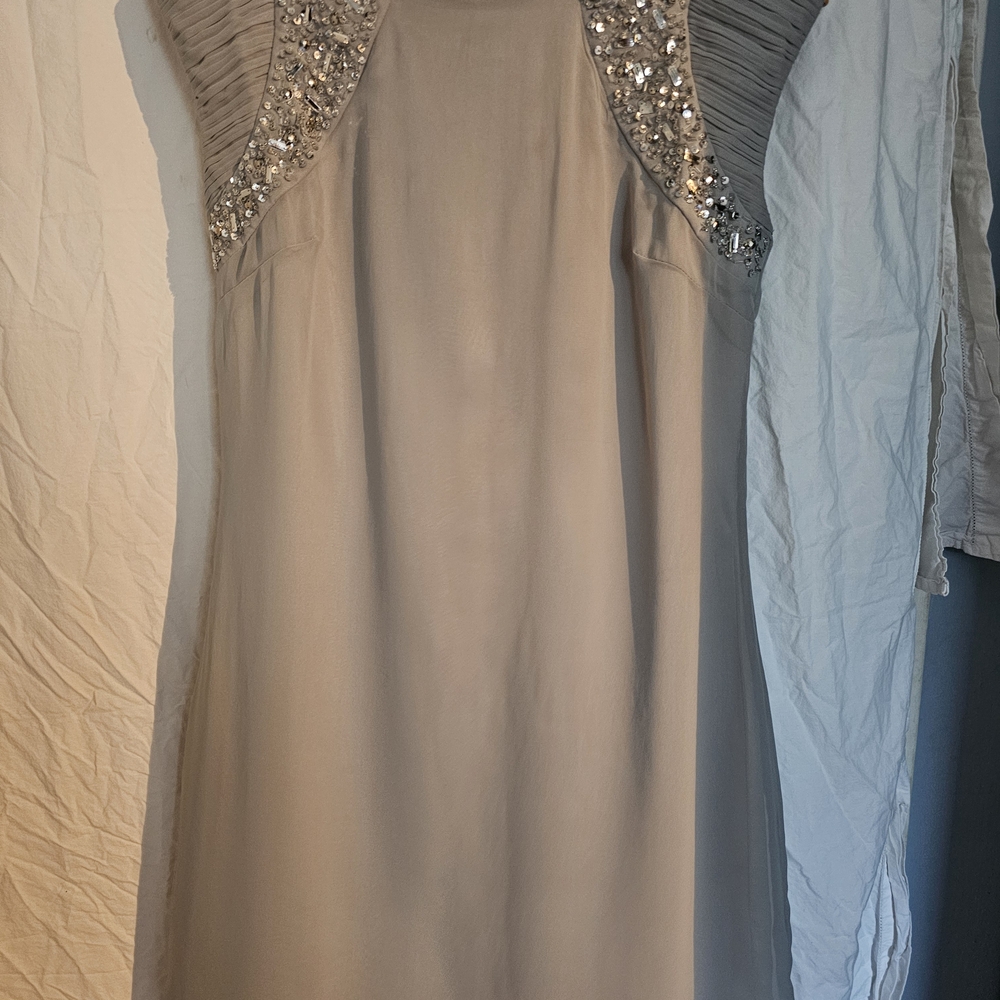 Elegant Gray Sleeveless Dress